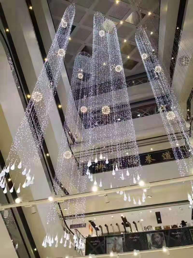 中庭吊饰