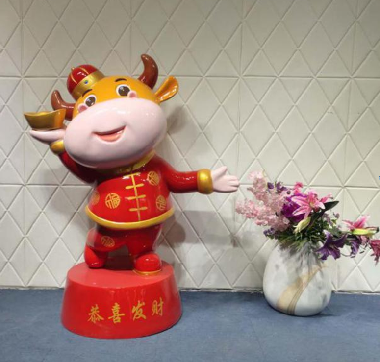 牛年玻璃钢卡通雕塑_玻璃钢卡通牛_贵阳卡通雕塑_玻璃钢卡通雕塑设计公司